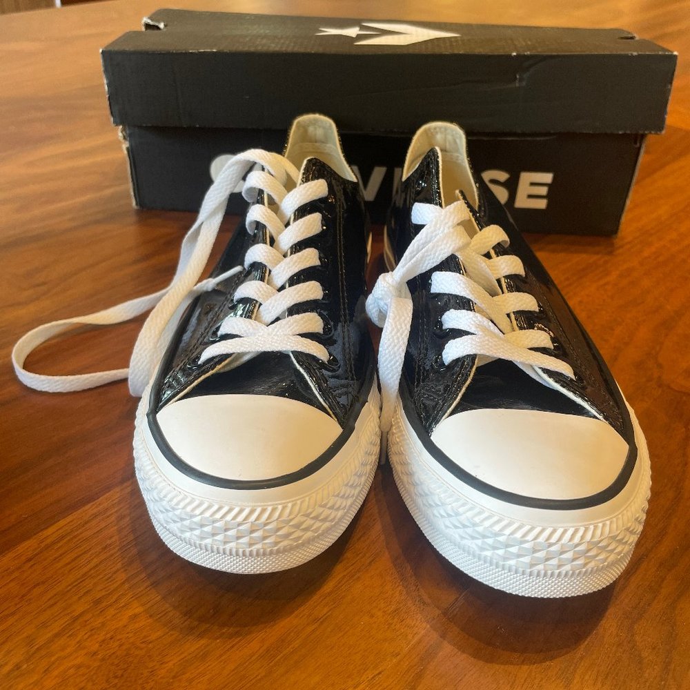 Low Top Converse - Picture 1 of 3